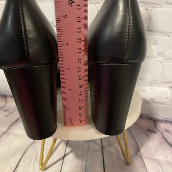 Nine West Black Pointed Toe Heels - Picture 6 of 8